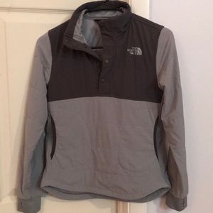 North face mountain pullover